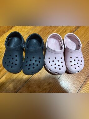Crocs 8 & 8/9